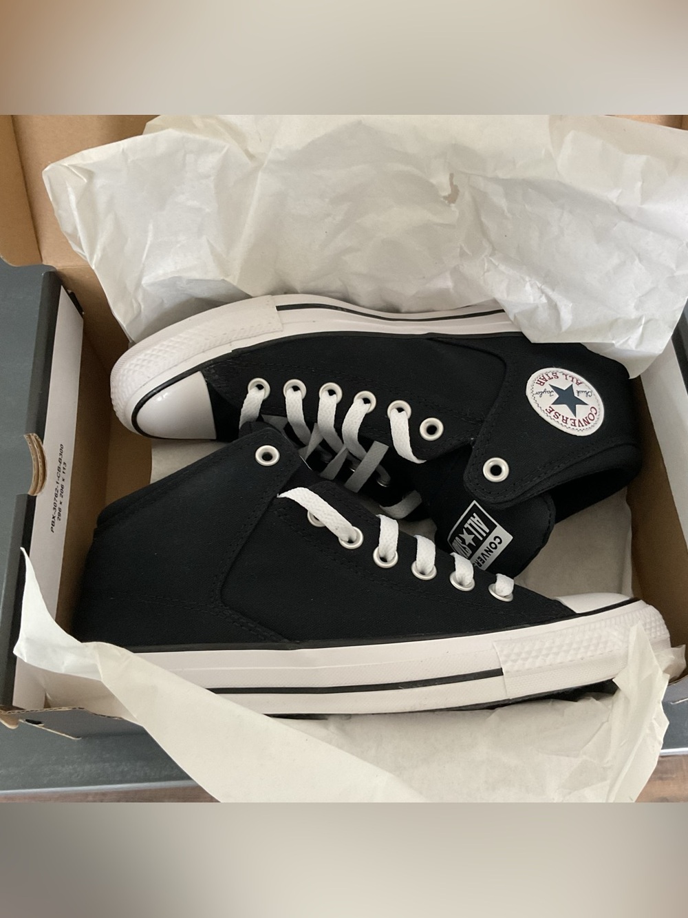 NWT Converse Chuck Taylor All Star Black High Street Shoes Men’s 7.5/Women’s 9.5